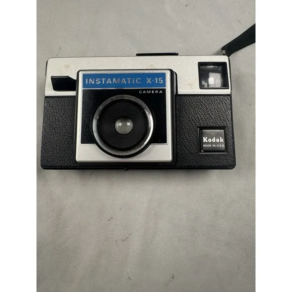 Vintage Kodak Instamatic X-15 Camera 126 Film Camera Made in USA Wrist Strap